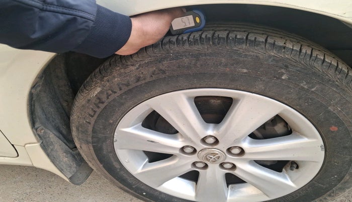 2011 Toyota Corolla Altis G PETROL, Petrol, Manual, 45,782 km, tyre