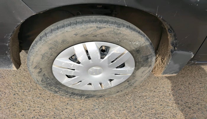 2021 Maruti Alto LXI, Petrol, Manual, 1,14,873 km, tyre