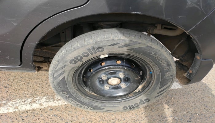 2021 Maruti Alto LXI, Petrol, Manual, 1,14,873 km, tyre