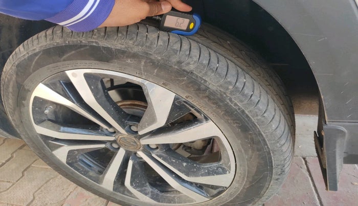 2024 MG HECTOR SMART PRO 1.5 TURBO MT PETROL, Petrol, Manual, 34,783 km, tyre