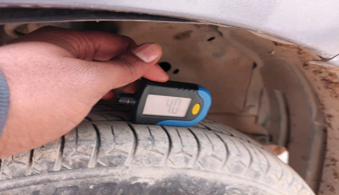 2015 Maruti Wagon R 1.0 LXI, Petrol, Manual, 45,308 km, tyre