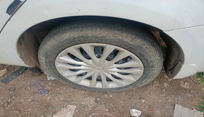 2014 Maruti Ciaz VDI +, Diesel, Manual, 1,23,764 km, tyre