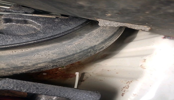 2014 Maruti Ciaz VDI +, Diesel, Manual, 1,23,764 km, tyre