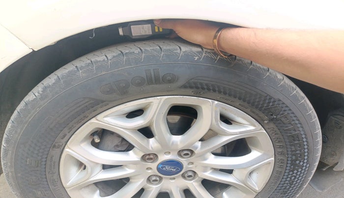 2014 Ford Ecosport TITANIUM 1.5L DIESEL, Diesel, Manual, 1,00,002 km, tyre