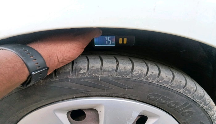 2012 Hyundai i10 MAGNA 1.2, Petrol, Manual, 22,802 km, tyre