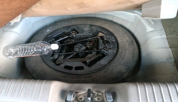 2012 Hyundai i10 MAGNA 1.2, Petrol, Manual, 22,802 km, tyre