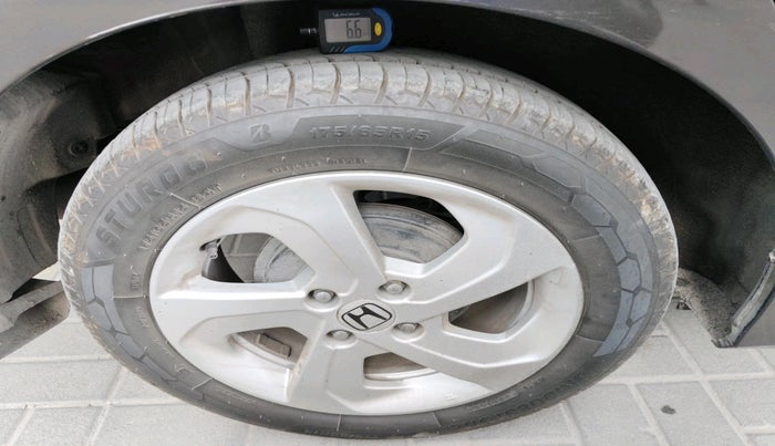 2015 Honda City 1.5L I-VTEC V MT, Petrol, Manual, 47,664 km, tyre