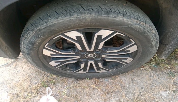 2022 Renault Kiger RXZ MT, Petrol, Manual, 29,391 km, tyre