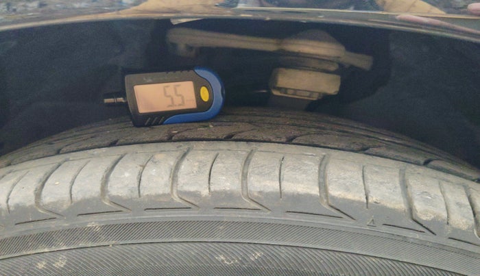 2017 Mercedes Benz E Class E 220 D, Diesel, Automatic, 72,694 km, tyre