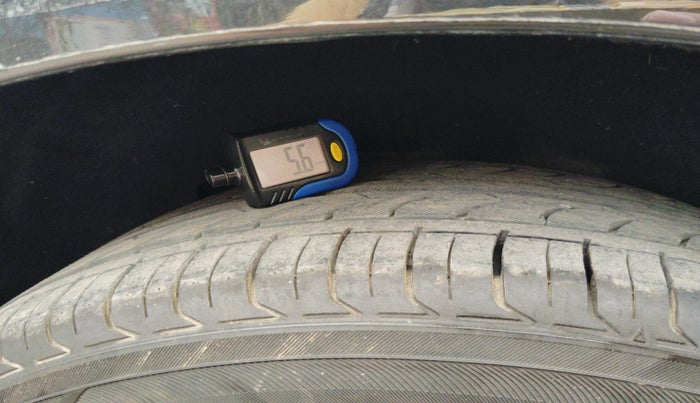 2017 Mercedes Benz E Class E 220 D, Diesel, Automatic, 72,694 km, tyre