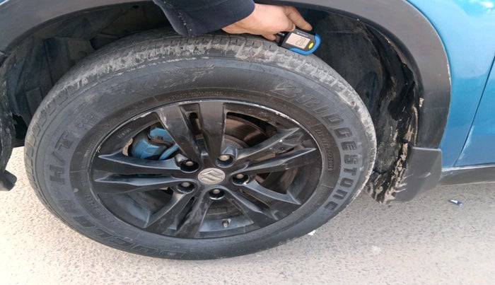 2017 Maruti Vitara Brezza ZDI, Diesel, Manual, 86,301 km, tyre