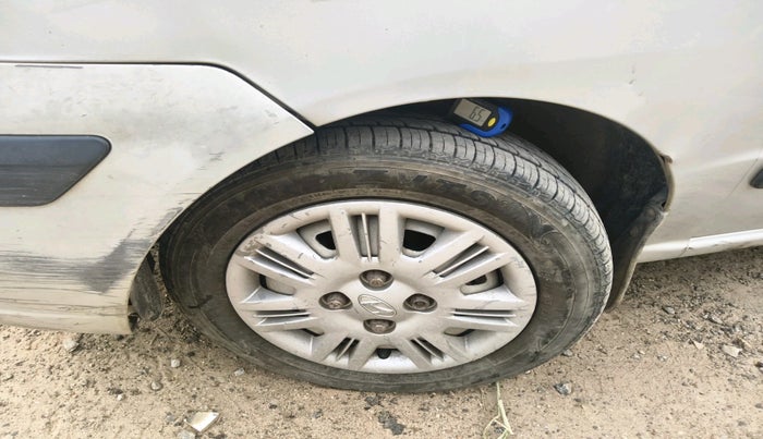 2011 Hyundai Santro Xing GLS, Petrol, Manual, 1,98,000 km, tyre