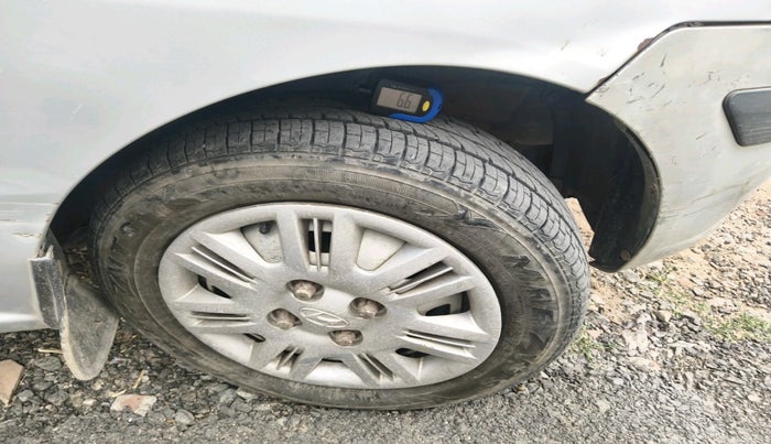 2011 Hyundai Santro Xing GLS, Petrol, Manual, 1,98,000 km, tyre