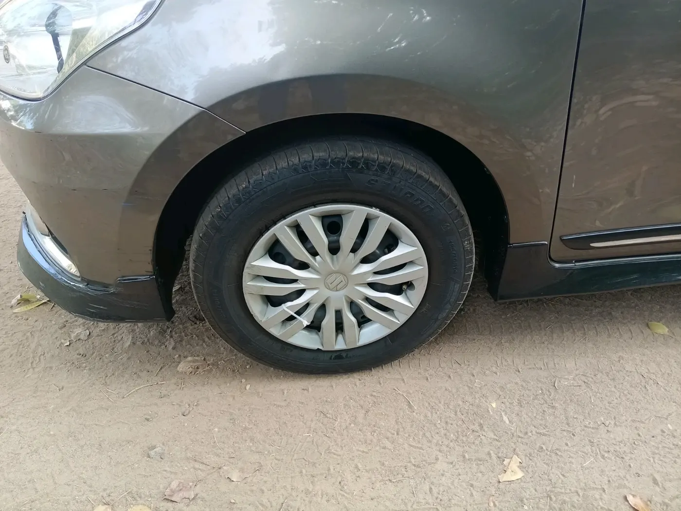 2021 Maruti Dzire VXI, Petrol, Manual, 1,03,331 km, tyre