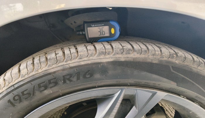 2021 Hyundai NEW I20 SPORTZ 1.2 AT, Petrol, Automatic, 19,498 km, tyre