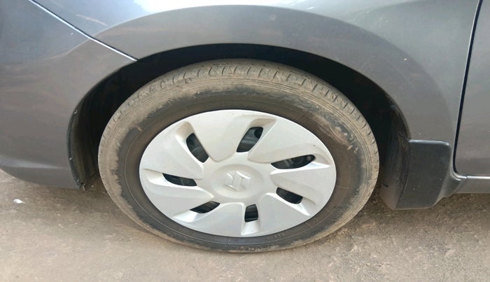 2017 Maruti Celerio VXI AMT, Petrol, Automatic, 57,186 km, tyre