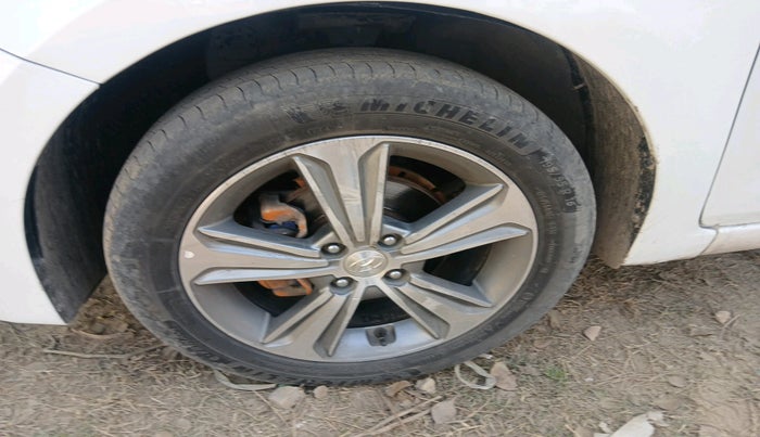 2019 Hyundai Elite i20 MAGNA PLUS 1.4 CRDI, Diesel, Manual, 1,20,050 km, tyre