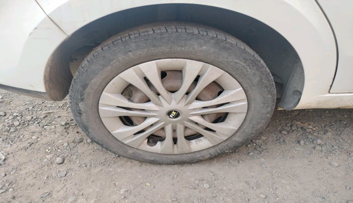 2015 Tata Zest XM PETROL, Petrol, Manual, 1,19,304 km, tyre