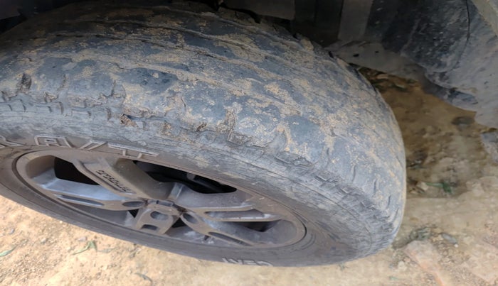 2021 Mahindra Thar LX HARD TOP 4WD MT, Diesel, Manual, 1,11,915 km, tyre