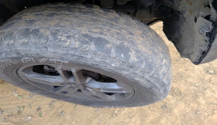 2021 Mahindra Thar LX HARD TOP 4WD MT, Diesel, Manual, 1,11,915 km, tyre