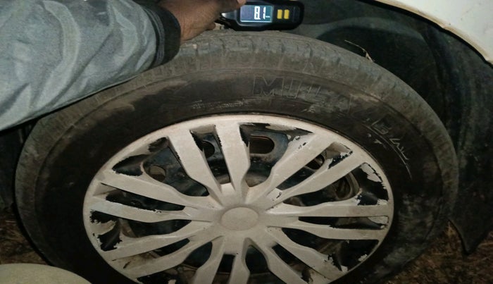 2012 Ford Figo ZXI 1.4 DIESEL, Diesel, Manual, 1,06,709 km, tyre