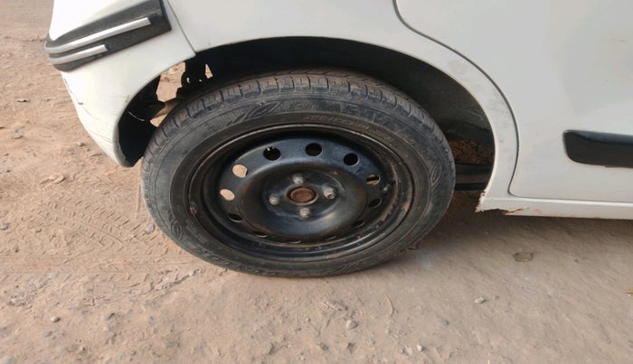 2018 Maruti Wagon R 1.0 LXI CNG, Petrol, Manual, 91,452 km, tyre