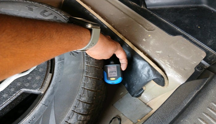 2018 Maruti S Cross ZETA 1.3, Diesel, Manual, 1,39,075 km, tyre