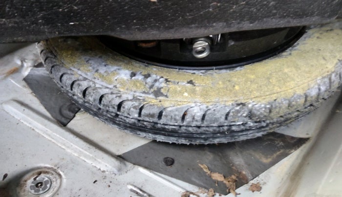 2017 Skoda Rapid AMBITION 1.6 MPI MT, Petrol, Manual, 60,421 km, tyre