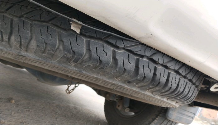 2014 Toyota Fortuner 3.0 4X2 MT, Diesel, Manual, 1,98,004 km, tyre