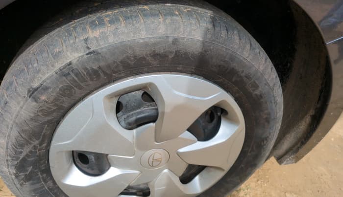 2024 Tata Tiago XM CNG, CNG, Manual, 21,689 km, tyre