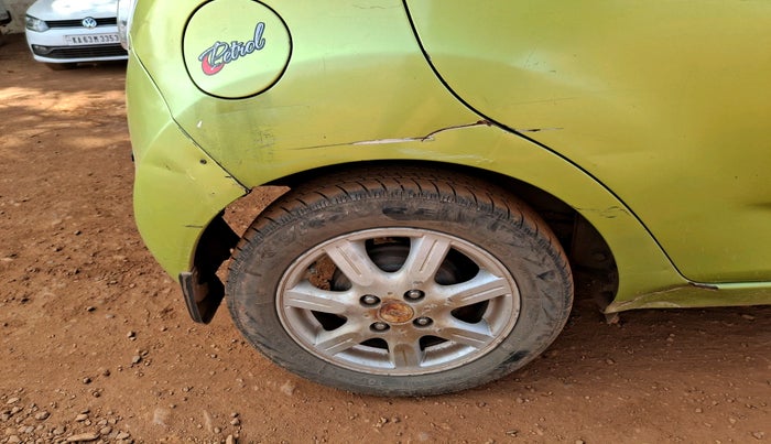 2011 Chevrolet Beat LT PETROL, Petrol, Manual, 99,077 km, tyre