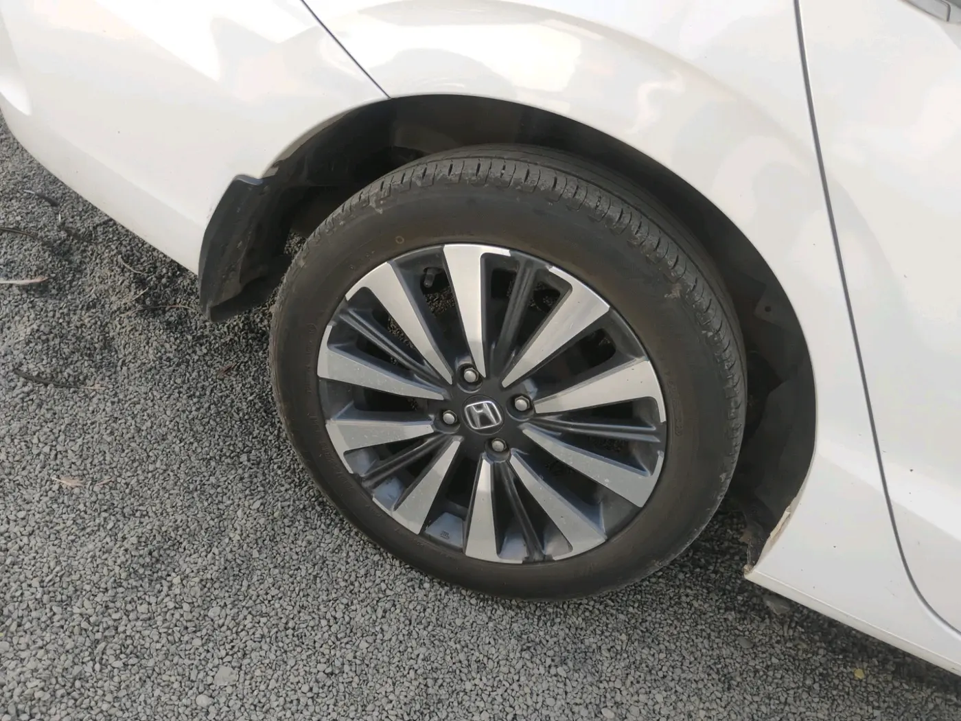 2023 Honda City 1.5L I-VTEC ZX, Petrol, Manual, 34,836 km, tyre