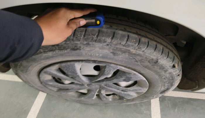 2019 Maruti Swift LXI, Petrol, Manual, 31,582 km, tyre