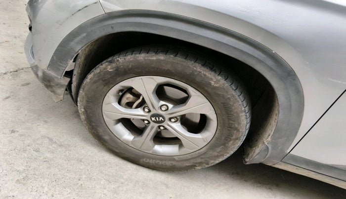 2020 KIA SELTOS HTK PLUS AT 1.5 DIESEL, Diesel, Automatic, 1,93,866 km, tyre