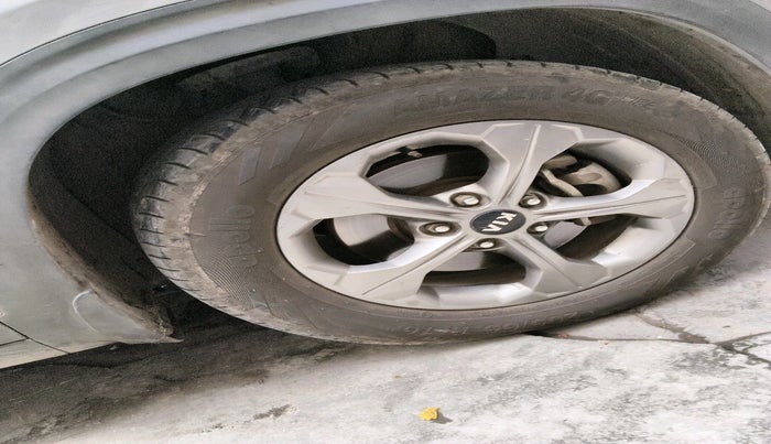 2020 KIA SELTOS HTK PLUS AT 1.5 DIESEL, Diesel, Automatic, 1,93,866 km, tyre