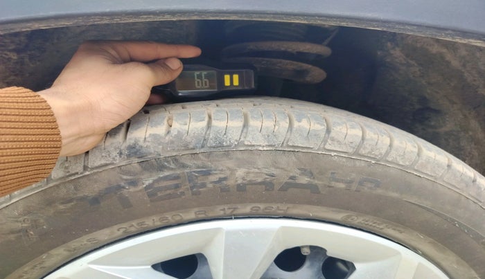 2024 MG HECTOR STYLE 1.5 PETROL, Petrol, Manual, 2,918 km, tyre