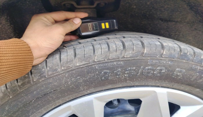 2024 MG HECTOR STYLE 1.5 PETROL, Petrol, Manual, 2,918 km, tyre