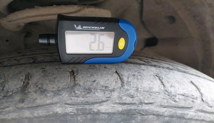 2011 Hyundai i20 MAGNA 1.2, Petrol, Manual, 1,07,674 km, tyre