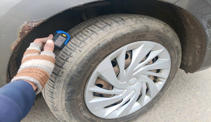 2020 Maruti Ertiga VXI SHVS, Petrol, Manual, 51,893 km, tyre