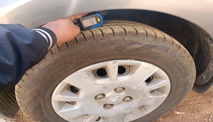 2012 Hyundai i20 MAGNA 1.2, Petrol, Manual, 63,898 km, tyre