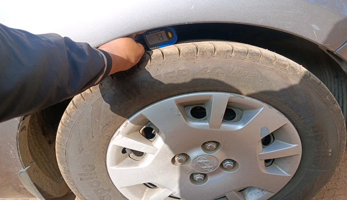 2012 Hyundai i20 MAGNA 1.2, Petrol, Manual, 63,898 km, tyre