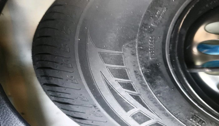 2022 Maruti BREZZA ZXI SMART HYBRID , Petrol, Manual, 36,420 km, tyre