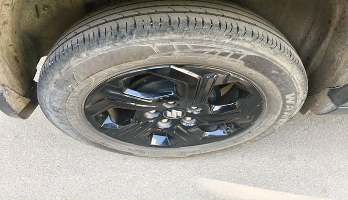 2022 Maruti BREZZA ZXI SMART HYBRID , Petrol, Manual, 36,420 km, tyre