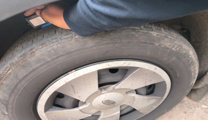 2019 Mahindra XUV500 W7, Diesel, Manual, 1,52,283 km, tyre