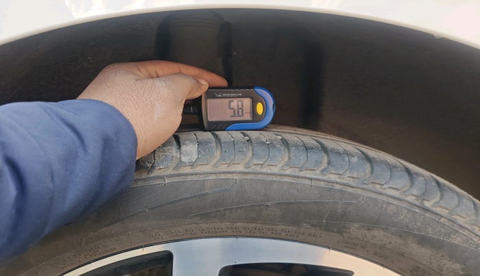 2022 Volkswagen VIRTUS TOPLINE TSI 1.0 MT, Petrol, Manual, 14,257 km, tyre