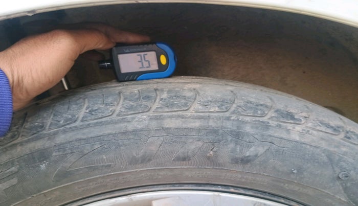 2013 Maruti Swift Dzire VXI, Petrol, Manual, 1,57,157 km, tyre