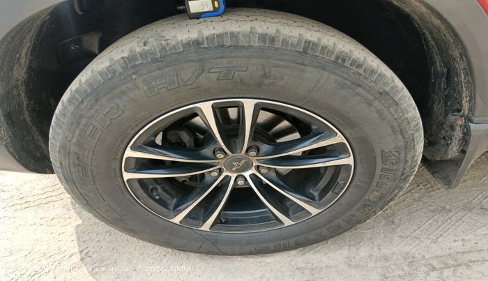 2020 Tata Harrier XM 2.0L KRYOTEC, Diesel, Manual, 1,33,260 km, tyre