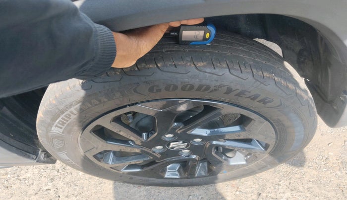 2024 Maruti FRONX DELTA PLUS 1.2L AGS, Petrol, Automatic, 26,738 km, tyre