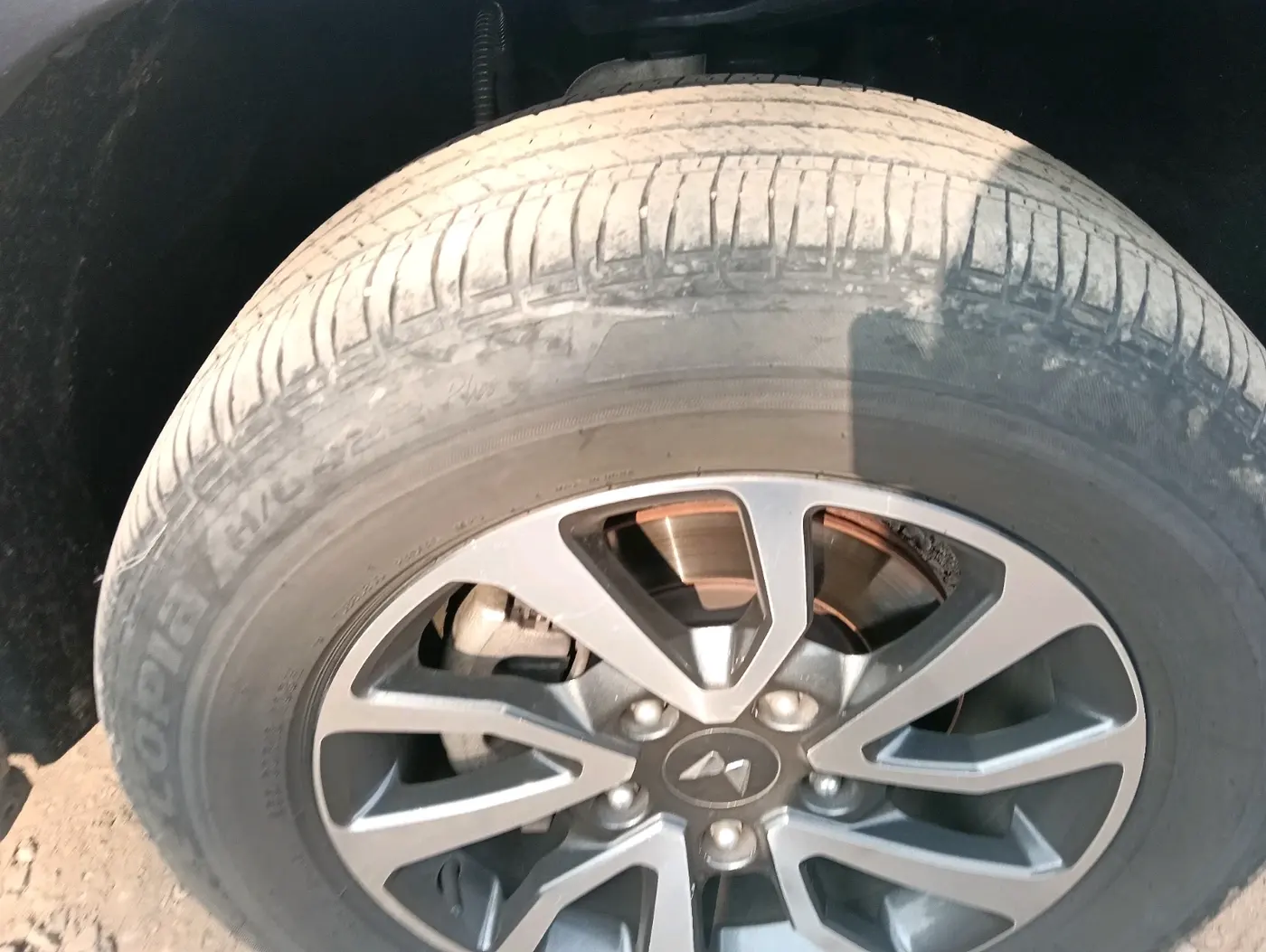 2023 Mahindra SCORPIO-N Z8 L DIESEL AT 2WD 7 STR, Diesel, Automatic, 31,051 km, tyre