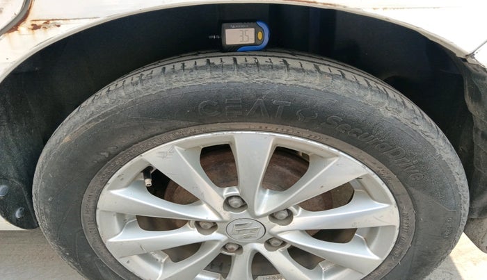 2012 Maruti Ertiga ZDI, Diesel, Manual, 1,86,115 km, tyre